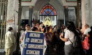 Familiares de “presos políticos” piden a la Iglesia abogar por su liberación