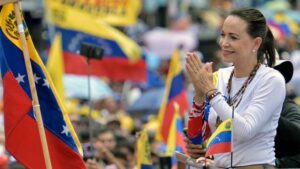 María Corina Machado: “El 10 de enero quien está contra la pared es Maduro”