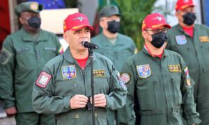 Padrino López ratifica que la FANB respaldará juramentación de Maduro el 10 de enero