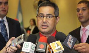 Nuevo director del Saime es Guison Fernando Flores, hermano de Cilia Flores