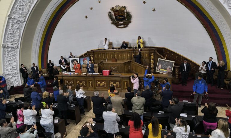 Jorge Rodríguez reitera que Maduro se juramentará como presidente el 10E