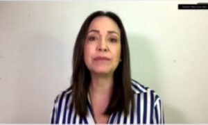 Machado niega que haya salido del país: “Estoy aquí con los venezolanos”