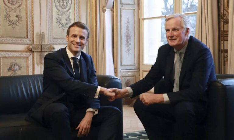 El primer ministro francés Michel Barnier presenta su renuncia a Emmanuel Macron