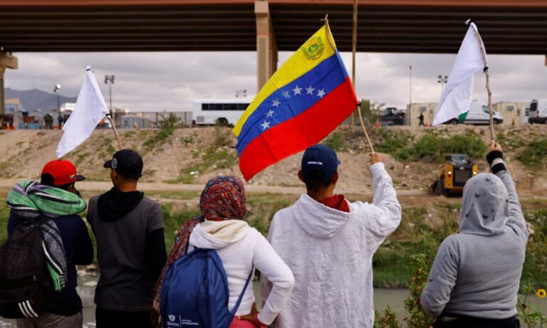 Venezolanos superan a mexicanos en intentos de cruce ilegal hacia EE. UU.