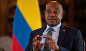 Canciller colombiano rechaza idea de intervención militar en el país: “Es inadmisible”