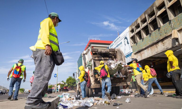 Alcaldía recolecta 1.200 toneladas de desechos en operativo de limpieza por Navidad