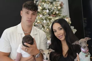 Modelo de OnlyFans y su hermanastro dan la bienvenida a su bebé: “Milagro de Navidad”