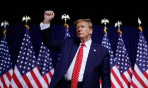 Juez rechaza paralizar la sentencia de Trump en el caso de los pagos a una actriz porno