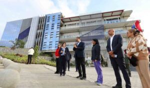 Maduro inaugura la Universidad para las Ciencias Doctor Humberto Fernández Morán