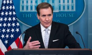 Portavoz de la Casa Blanca descarta intervención militar de EE. UU. en Venezuela