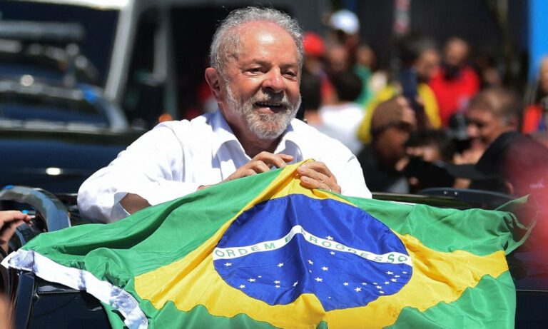 Lula está despierto, conversa “normalmente” y se quedará en observación los próximos días