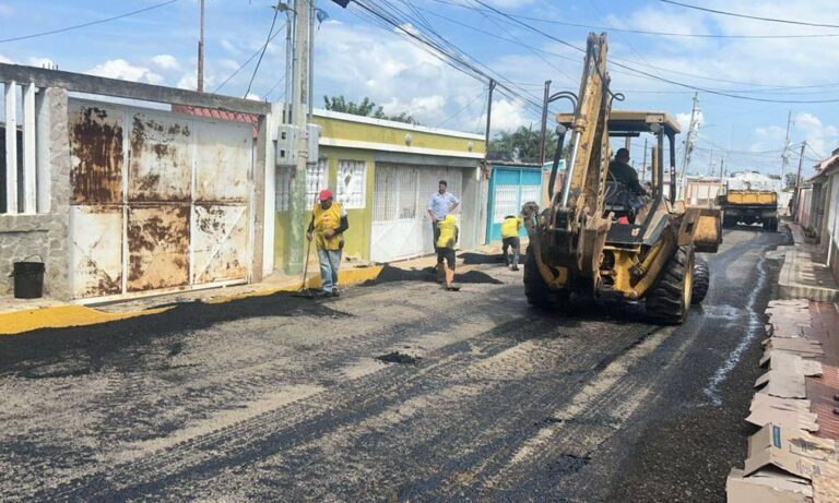 Gobierno regional avanza con el reacondicionamiento vial del barrio San Sebastián de Maracaibo