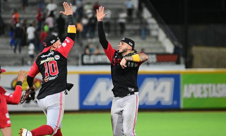 Cardenales reacciona y derrota a Bravos en Margarita