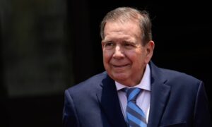 Hospitalizan a González Urrutia por una bajada de tensión