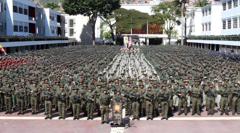 Padrino tras declaraciones de Uribe: La Fanb está “robustecida” para defender la soberanía