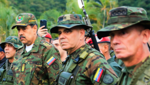 Padrino López: Habrá respuesta contundente para quienes pidan intervención