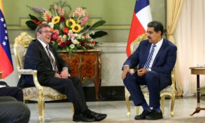 Chile pone fin a misión del embajador Jaime Gazmuri en el país a pocos días del 10E