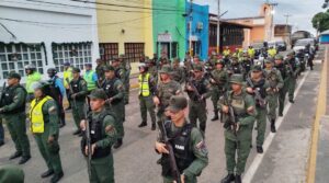 Gobierno de Maduro despliega 1.200 efectivos militares de cara al 10E
