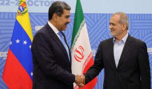 Irán eleva “todo su apoyo” al Gobierno en medio de tensiones con EE. UU.