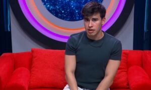 La Divaza se interesa por Clovis Nienow