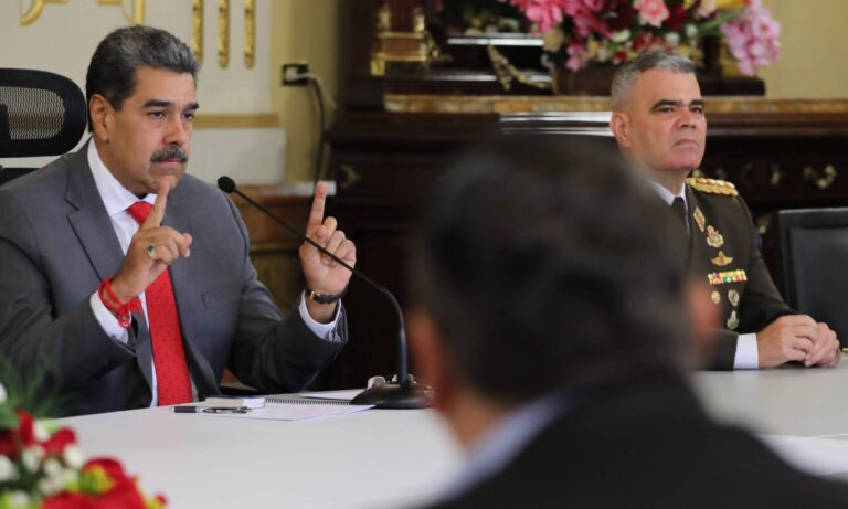 Maduro firmará decreto el 10E para iniciar proceso de reforma constitucional