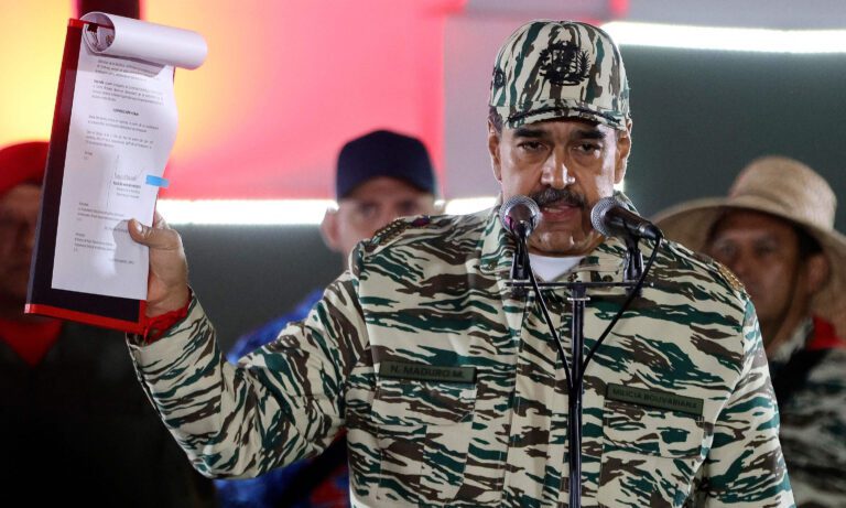 Maduro anuncia inicio de operación Relámpago de Catatumbo en fronteras con Colombia