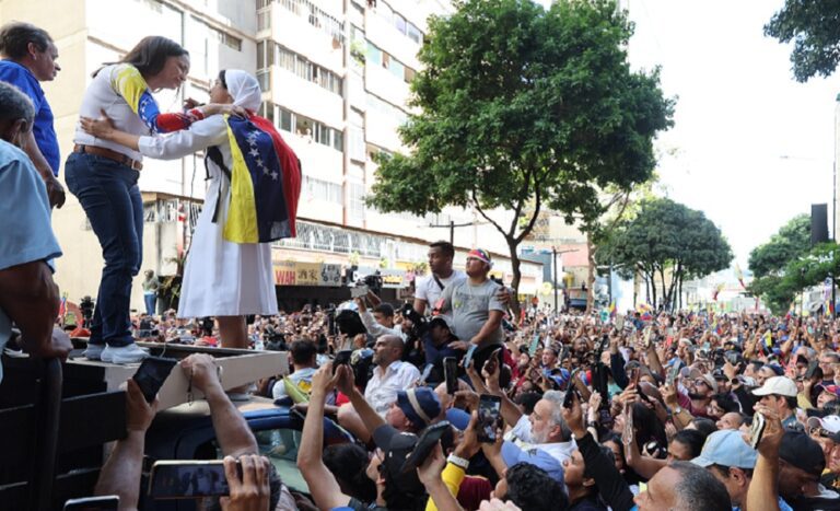 Machado agradece a venezolanos en Costa Rica: “Esta lucha es por cada uno de ustedes”