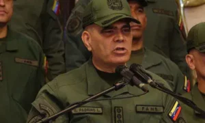 Fuerza Armada rechaza llamado de González Urrutia y ratifica obediencia a Maduro