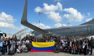EE. UU. asegura que Colombia acepta “todos los términos de Trump” para repatriaciones