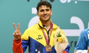 Rubén Limardo conquista el bronce en el Grand Prix de Espada en Doha