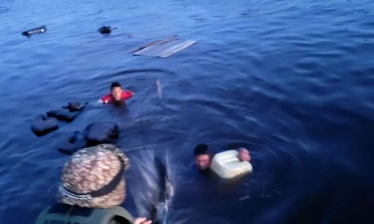 Armada colombiana rescata a 4 venezolanos náufragos en el río Guaviare
