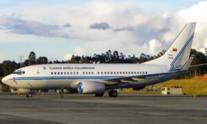 Disponen avión presidencial para el retorno de colombianos deportados de EE. UU.