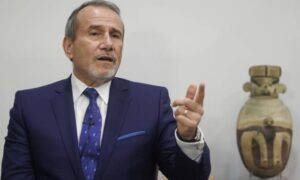 Perú se opone a cualquier intervención extranjera en Venezuela