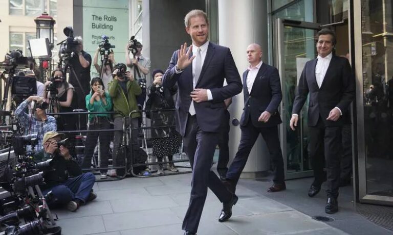 Harry ausente en el litigio contra el grupo mediático de Murdoch