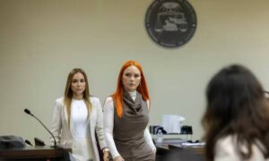 Esposa de Daddy Yankee lo acusa de hostigamiento