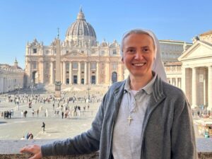 El Papa nombra por primera vez a una mujer como prefecto de un Dicasterio del Vaticano
