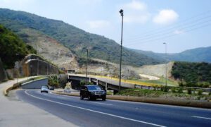 Anuncian cierre parcial en la autopista Caracas – La Guaira desde el 13 de enero