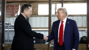 Musk llama “abominación repugnante” a la ley fiscal de Trump