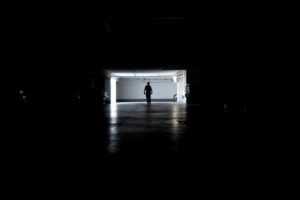 Desconexión del sistema de transmisión deja al 99 % de Chile sin luz