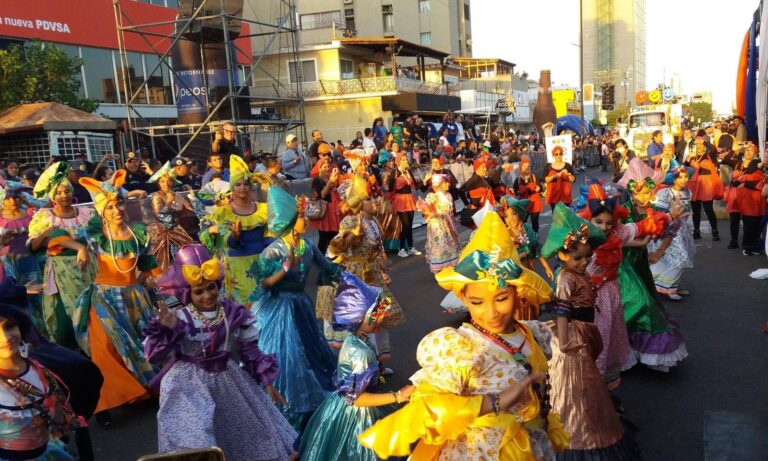 Más de 6 mil personas participarán en el Gran Desfile de Carnaval del Zulia