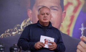 Cabello: El oficialismo “no se da mala vida” por anulación de concesiones petroleras