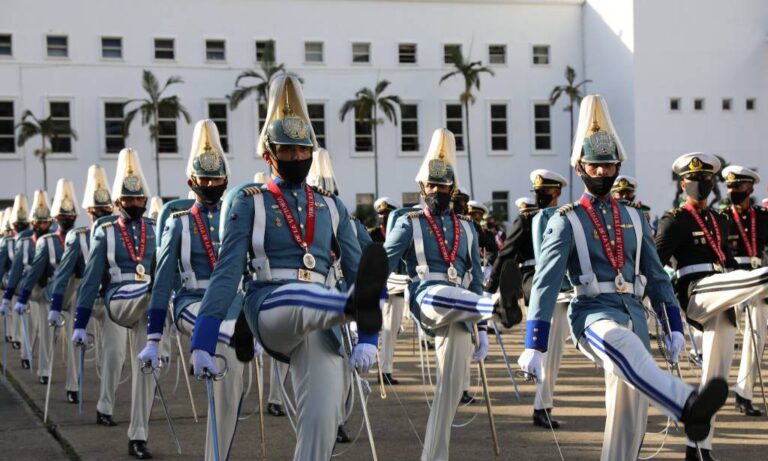 Denuncian detención de 27 cadetes tras “persecución” en la Fanb