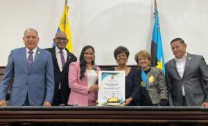 Clez entrega el Premio María Oquendo a la actuación educativa más destacada del año