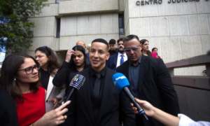 Juez da por concluido el caso entre Daddy Yankee y su esposa, Mireddys González