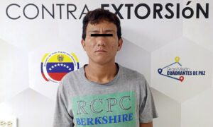 Detienen a hombre que arrojó una granada a FarmaExpress de La Limpia