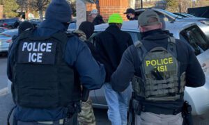 EE. UU. usa sistema de puntos para valorar deportación de venezolanos