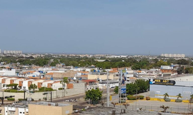 Suman 19 días sin suministro de agua en sectores del norte de Maracaibo