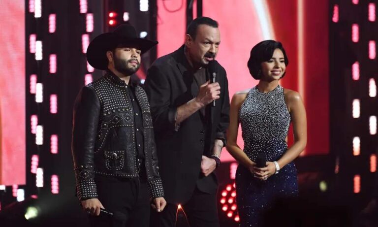 Pepe Aguilar y sus hijos rendirán tributo a Paquita la del Barrio en el Premio Lo Nuestro