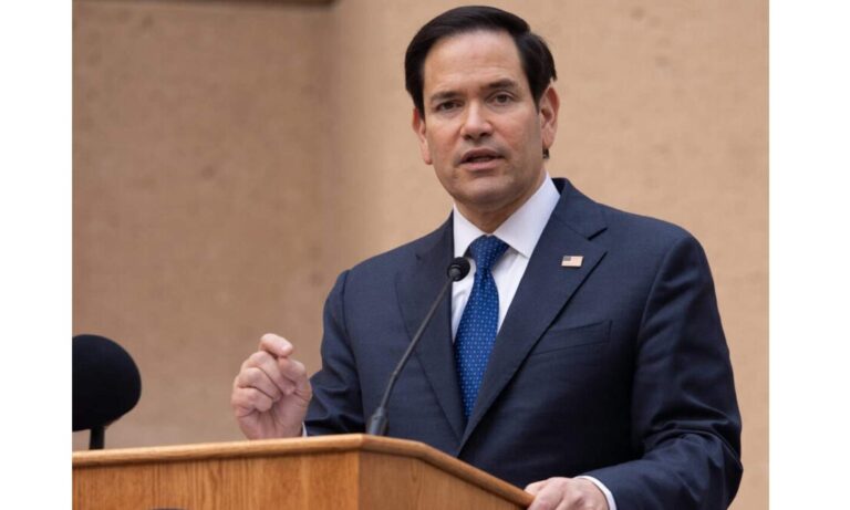 Rubio clarifica política de Trump hacia Venezuela y llama a Maduro “dictador horrible”