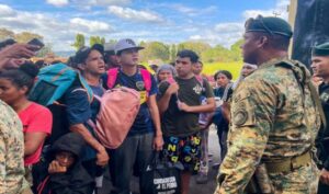 Revelan que 99 % de migrantes retornados a Suramérica en 2025 es venezolano